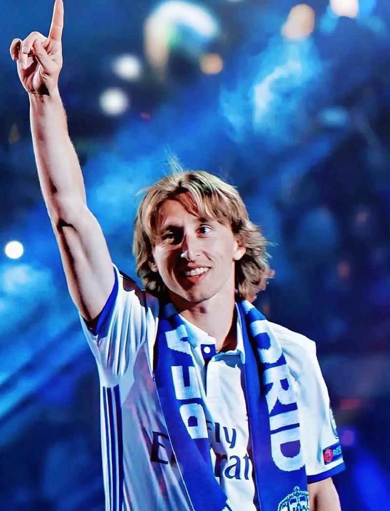 兄弟首轮许庭纶浴室跌倒骨裂无缘打完冬盟 休季增重拚春训回归